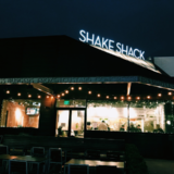 【Shake Shack】日本で人気のハンバーガーショップ、アメリカではグルテンフリー バンズに変更可能
